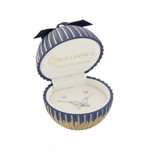 Elegant Silver Butterfly Necklace and Earring Set. Cubic Zirconia. Brilliance! - Picture 2 of 12